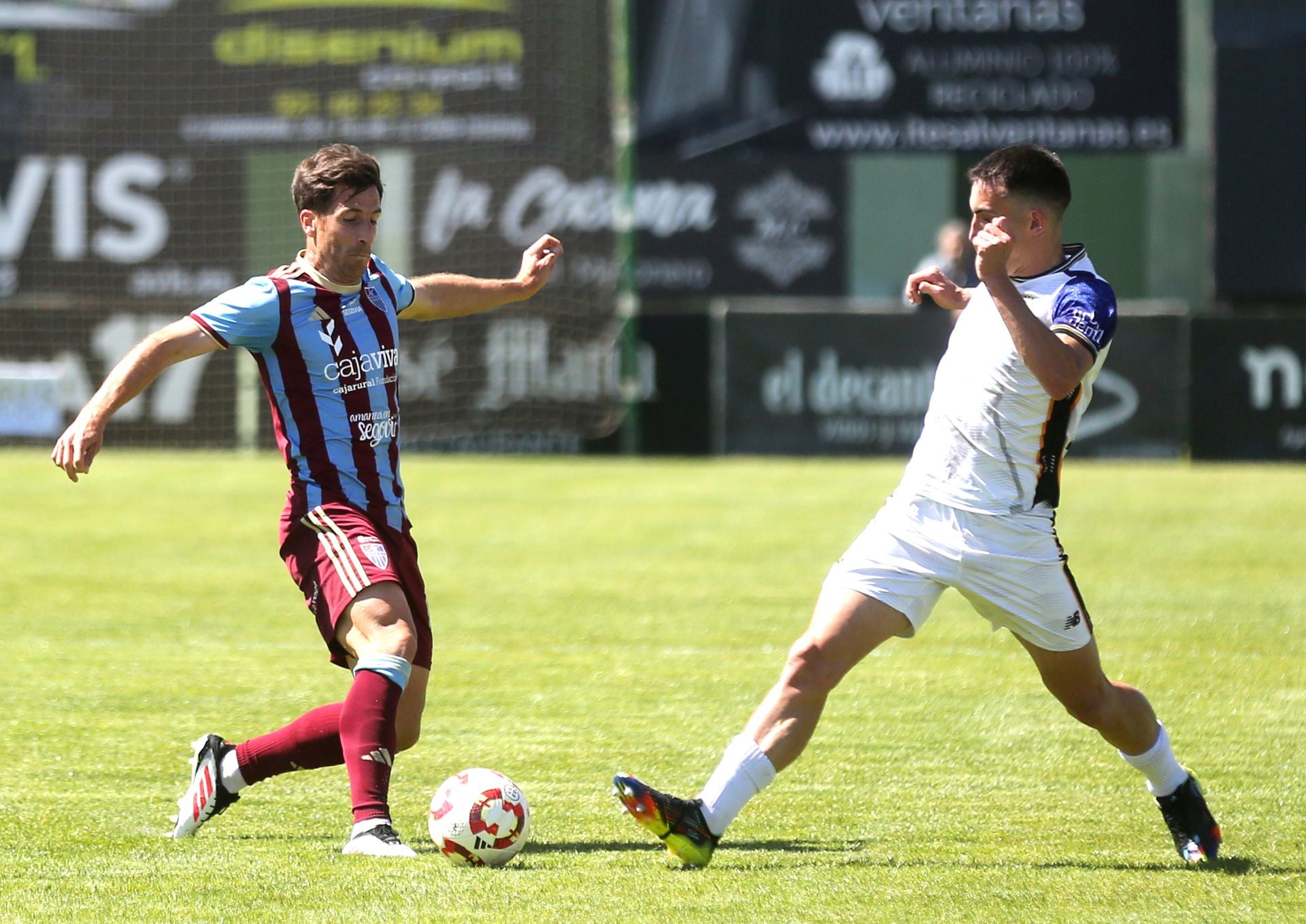 Fotos del partido entre la Segoviana y el Barakaldo