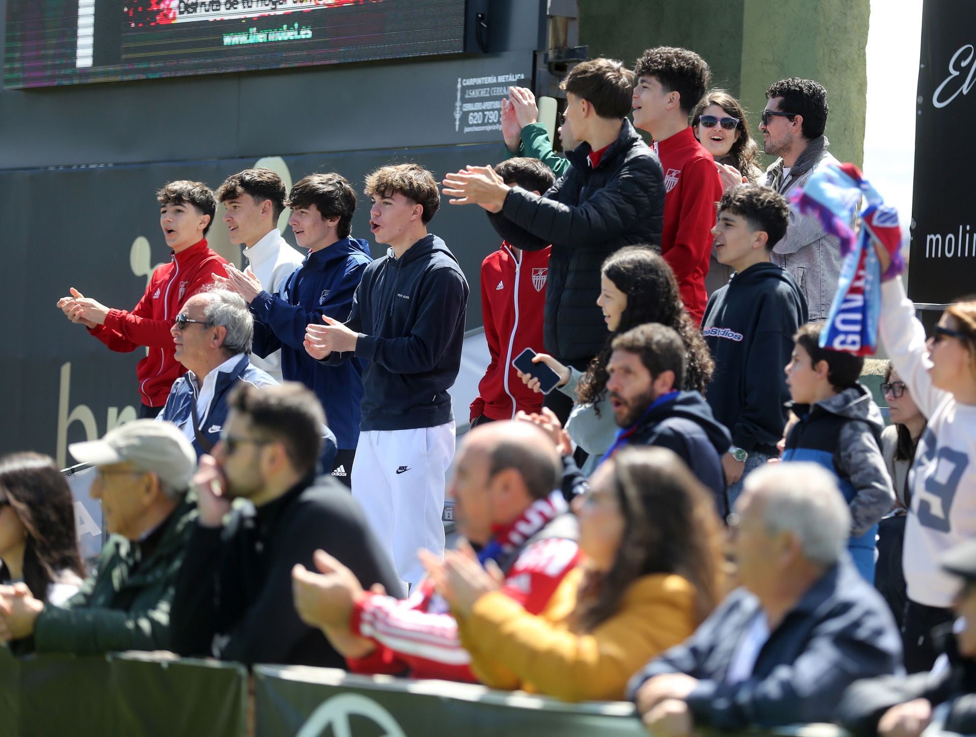 Búscate en La Albuera durante el Segoviana vs Barakaldo