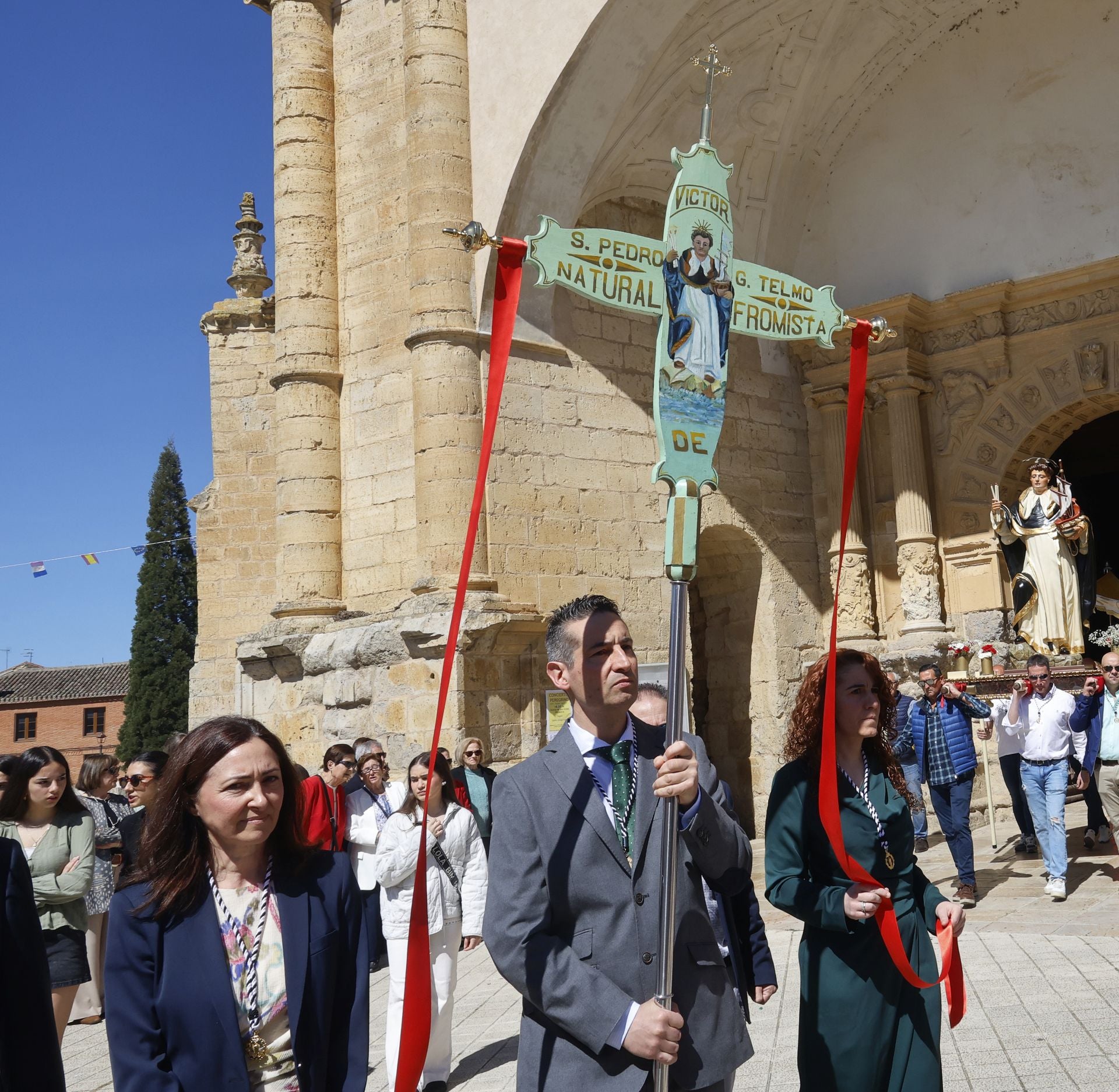 Frómista vibra con la procesión por San Telmo