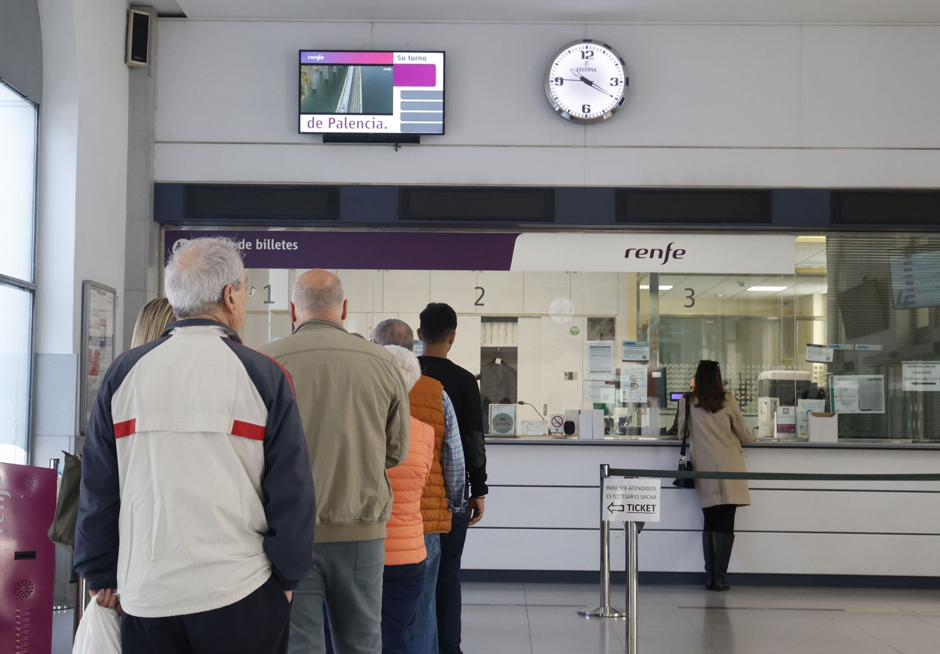 Normalidad en Palencia un día después del apagón