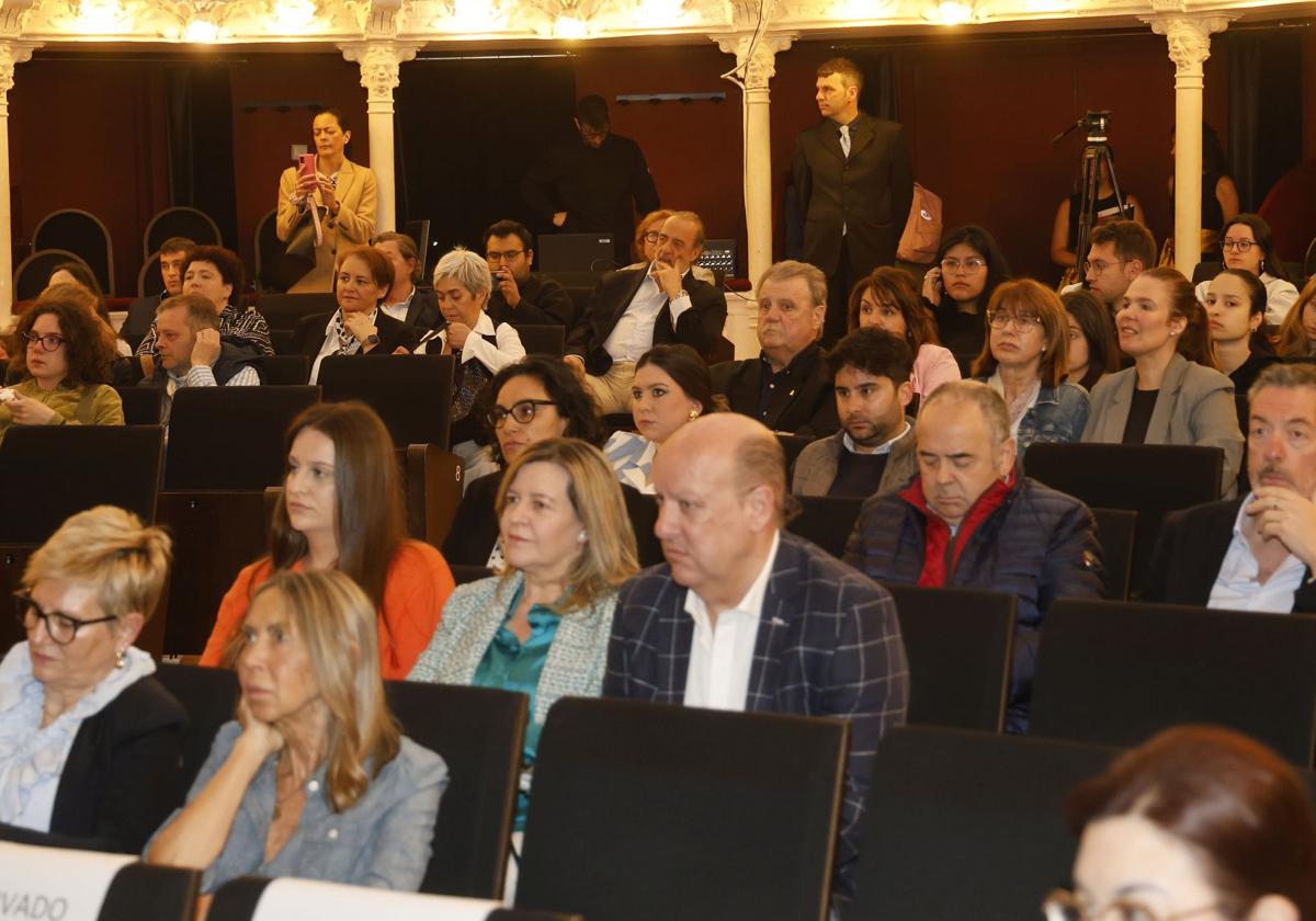 Asistentes al congreso sobre comercio en Palencia.