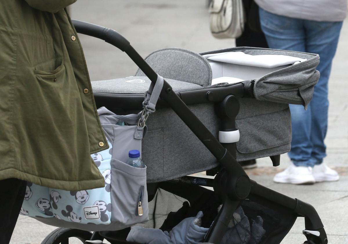 Tramitados 4.776 permisos por nacimiento y cuidado de menores hasta marzo