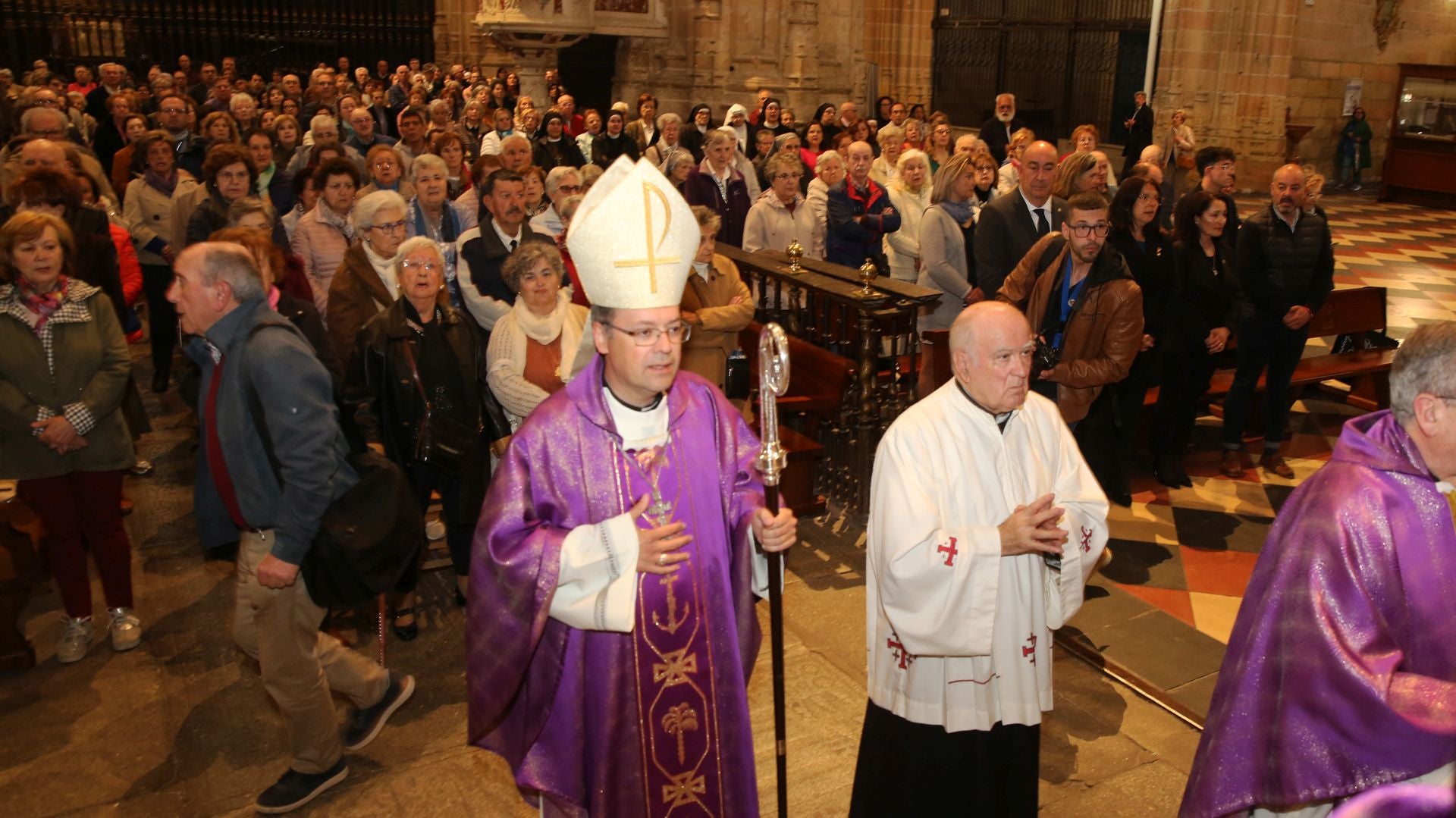 Funeral diocesano en Segovia por el papa Francisco