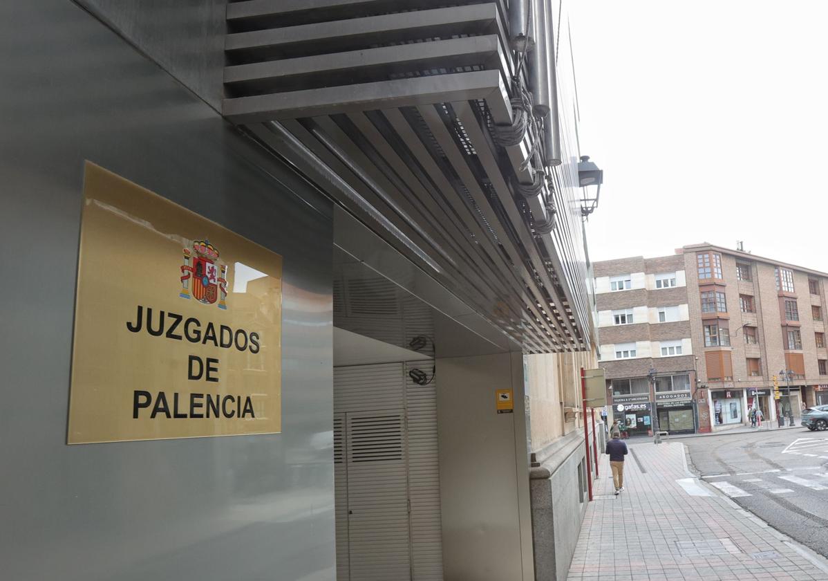 Los dos hermanos que agredieron a un hombre por un perro aducen legítima defensa