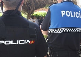 Una riña en un bar de San Telmo moviliza a seis coches de la Policía Nacional y Local