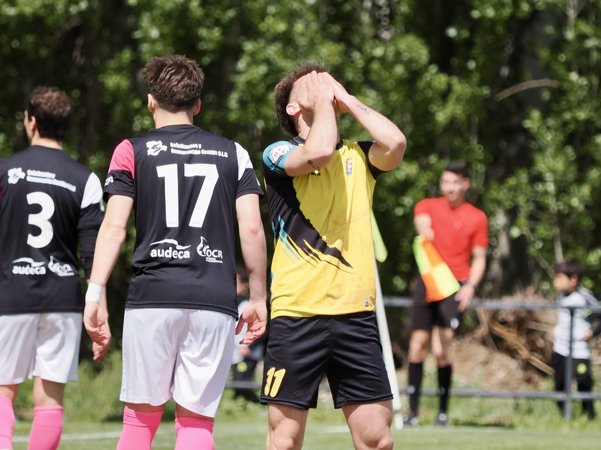 El partido entre el Mojados y el Almazán, en imágenes