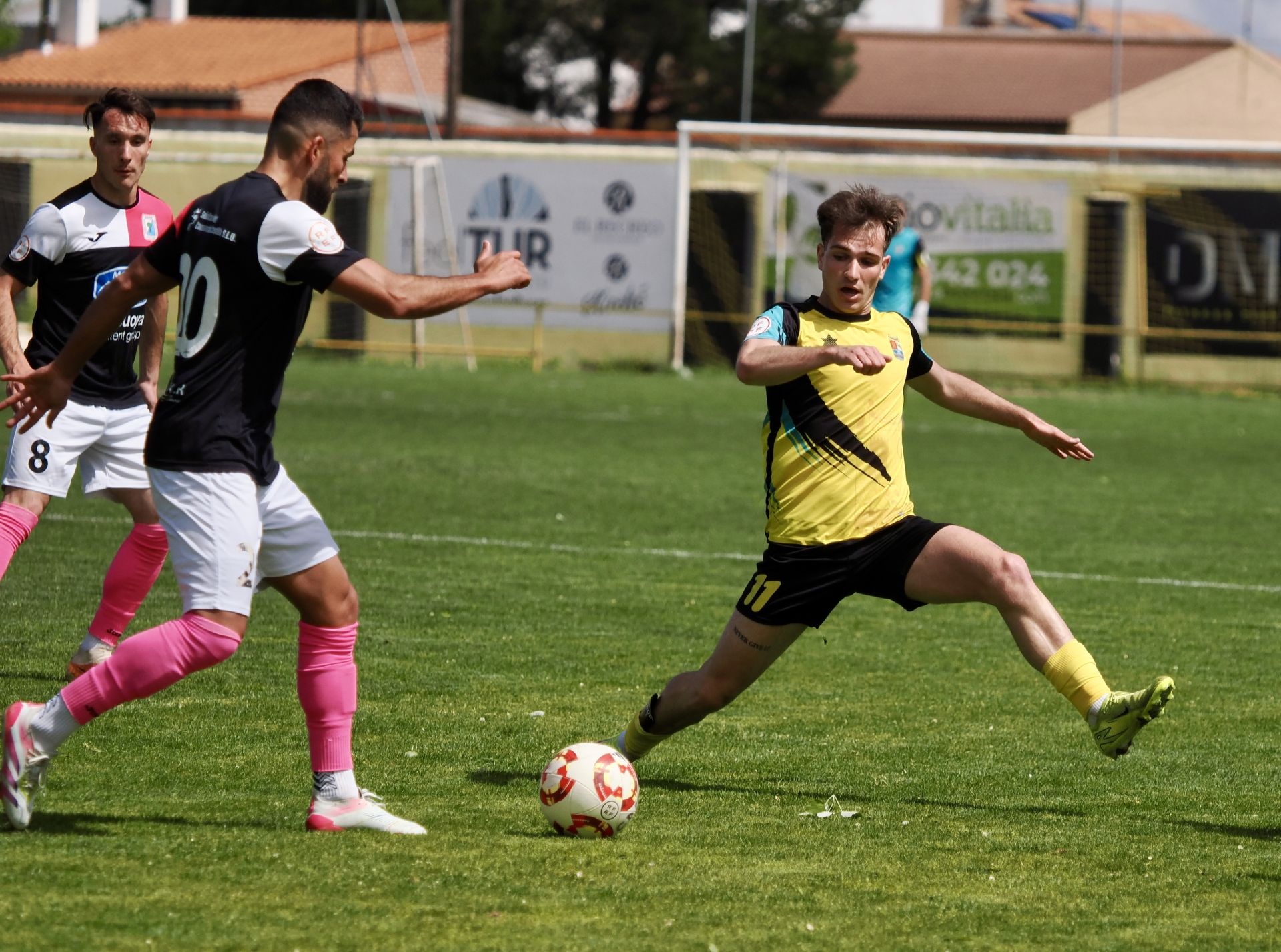 El partido entre el Mojados y el Almazán, en imágenes