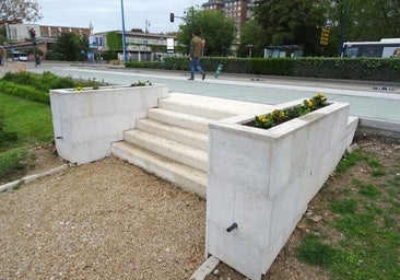La Rosaleda mejora su accesibilidad y recupera sus cinco accesos peatonales