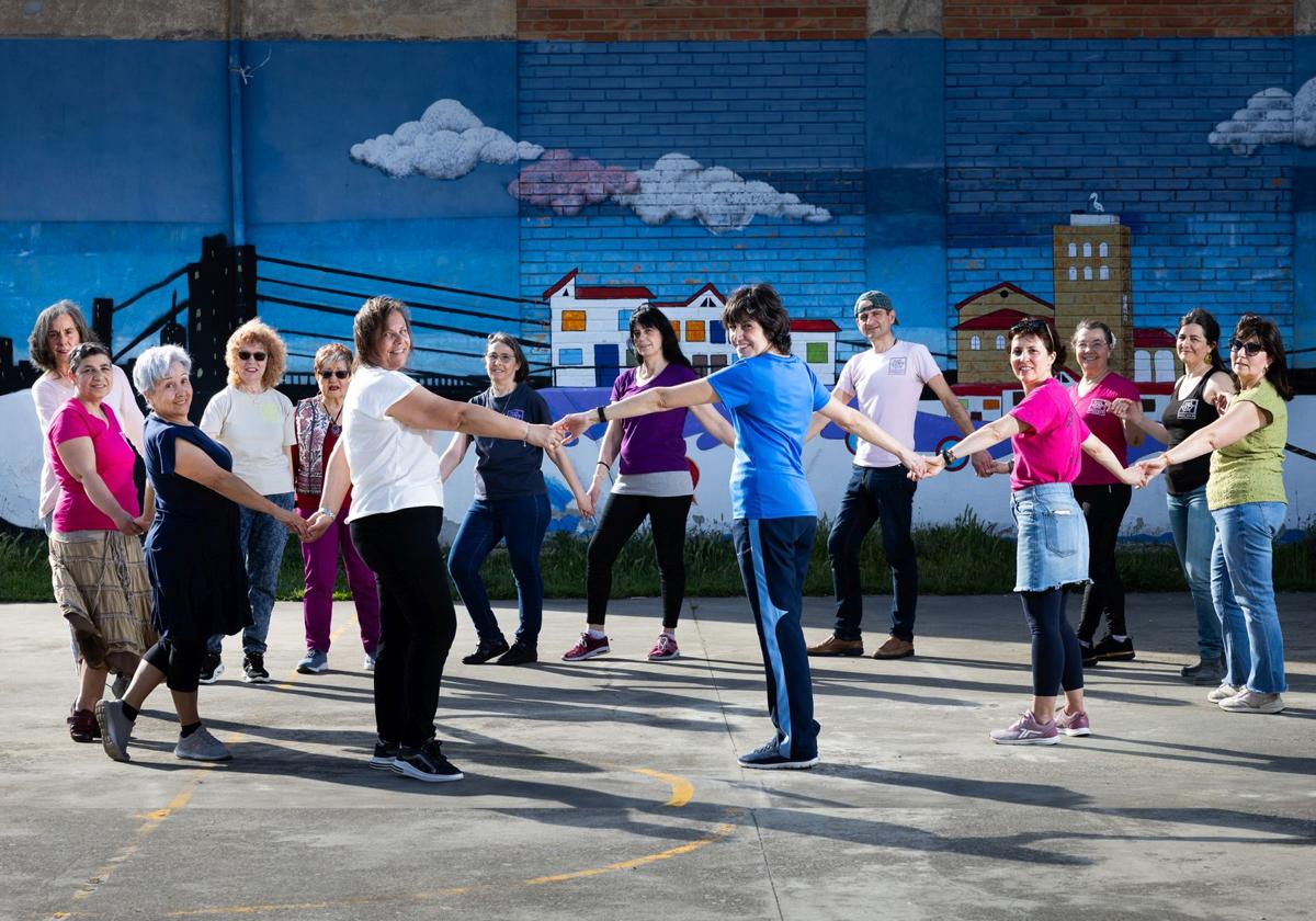 Bailes llegados de otros países para disfrutar en Valladolid: «Venir aquí te abre el oído y el corazón»