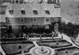 La Casa de Cervantes y su jardín a principios del siglo XX.