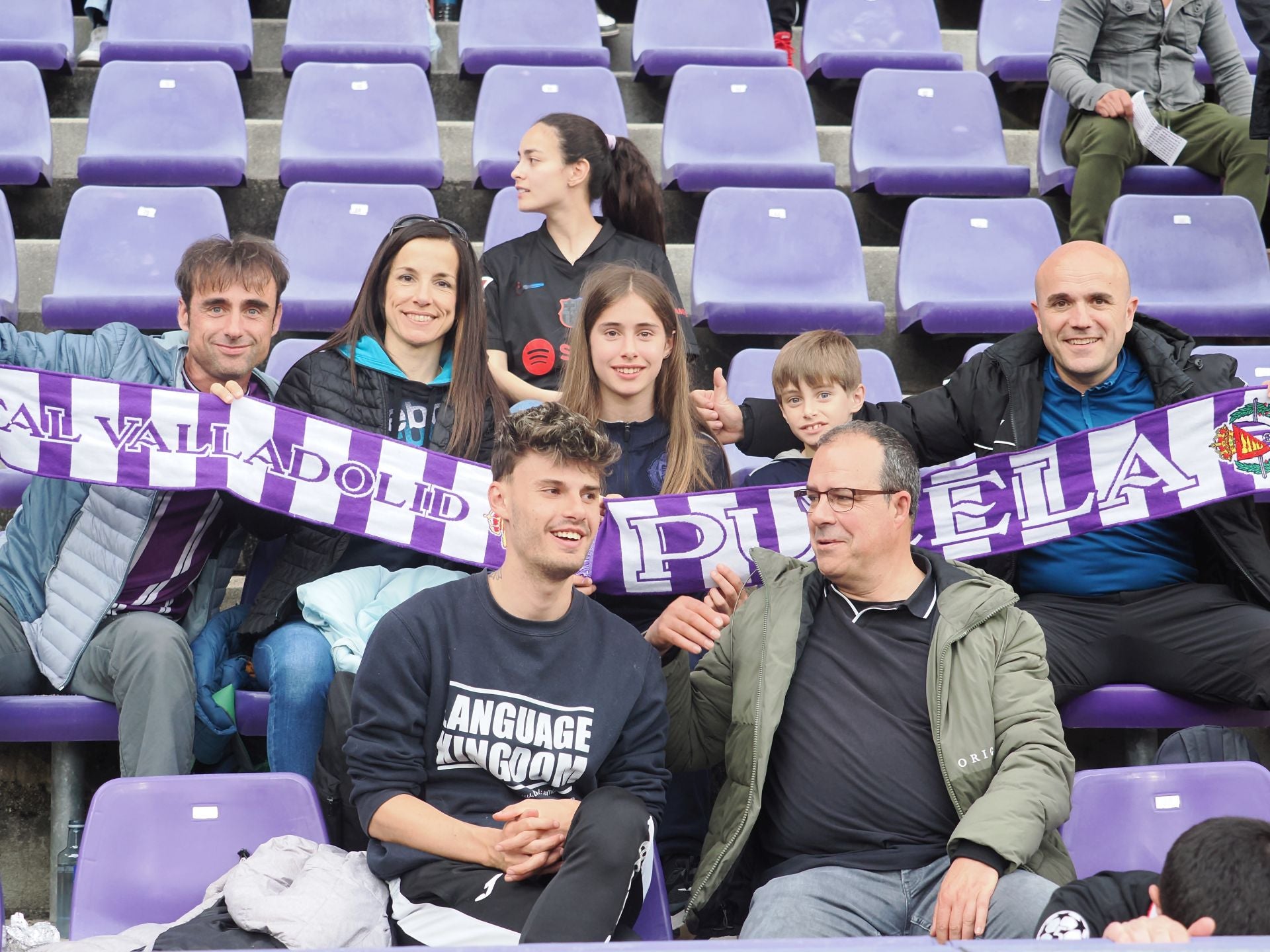 Búscate en la grada del Real Valladolid - FC Barcelona (1/5)