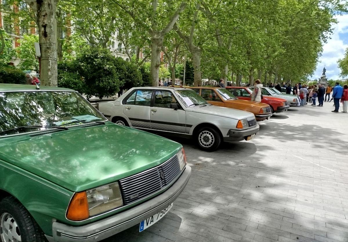 Los 18 Renault-18 que sorprenden a los vallisoletanos en la Acera de Recoletos