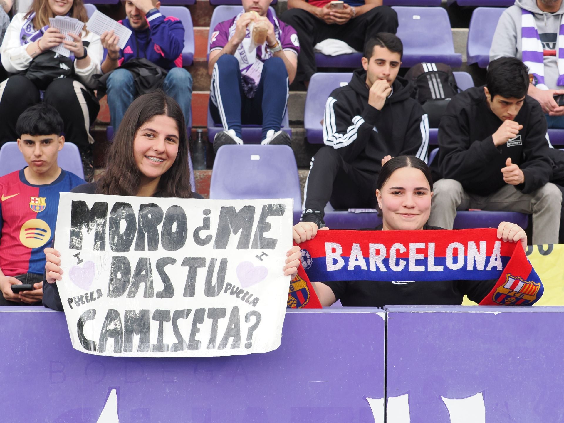 Búscate en la grada del Real Valladolid - FC Barcelona (1/5)