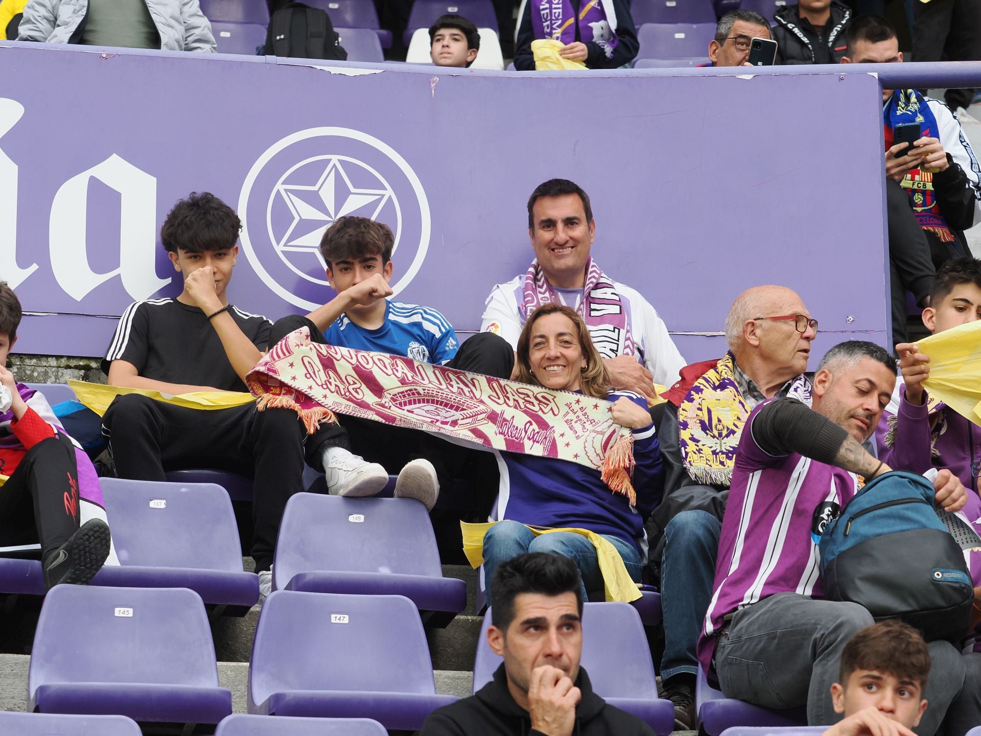 Búscate en la grada del Real Valladolid - FC Barcelona (2/5)