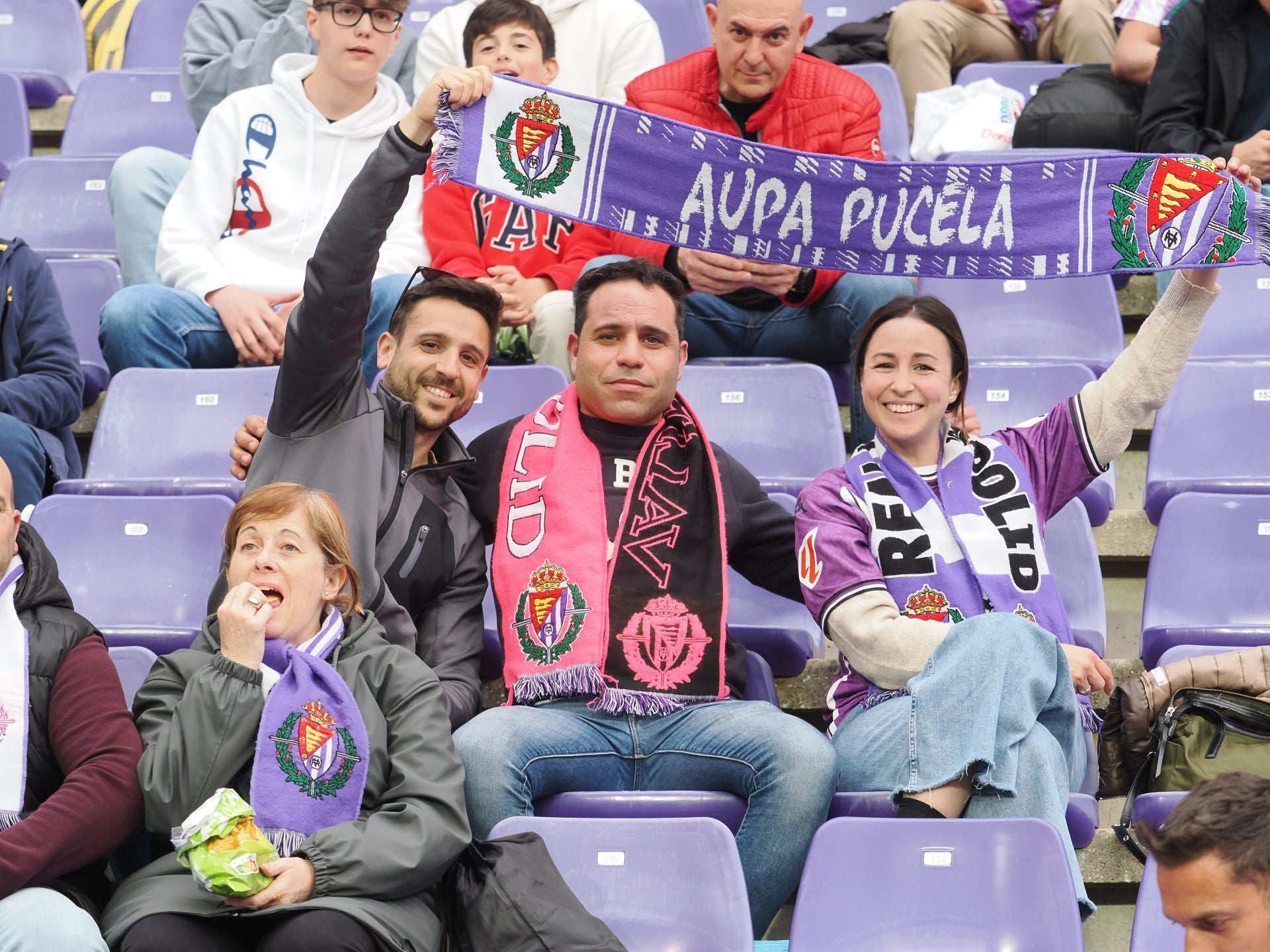 Búscate en la grada del Real Valladolid - FC Barcelona (3/5)