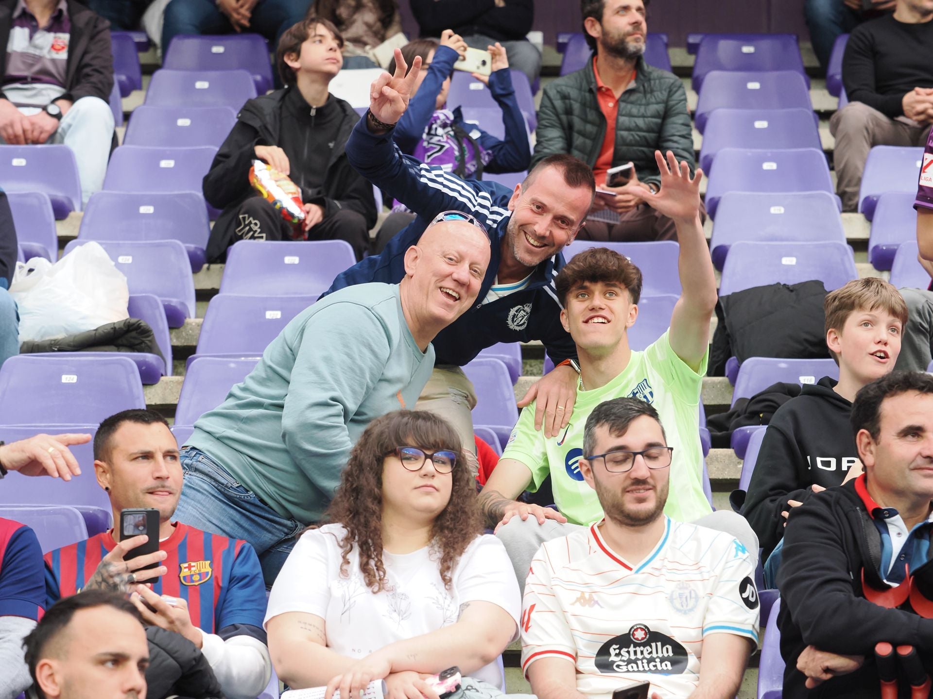 Búscate en la grada del Real Valladolid - FC Barcelona (3/5)