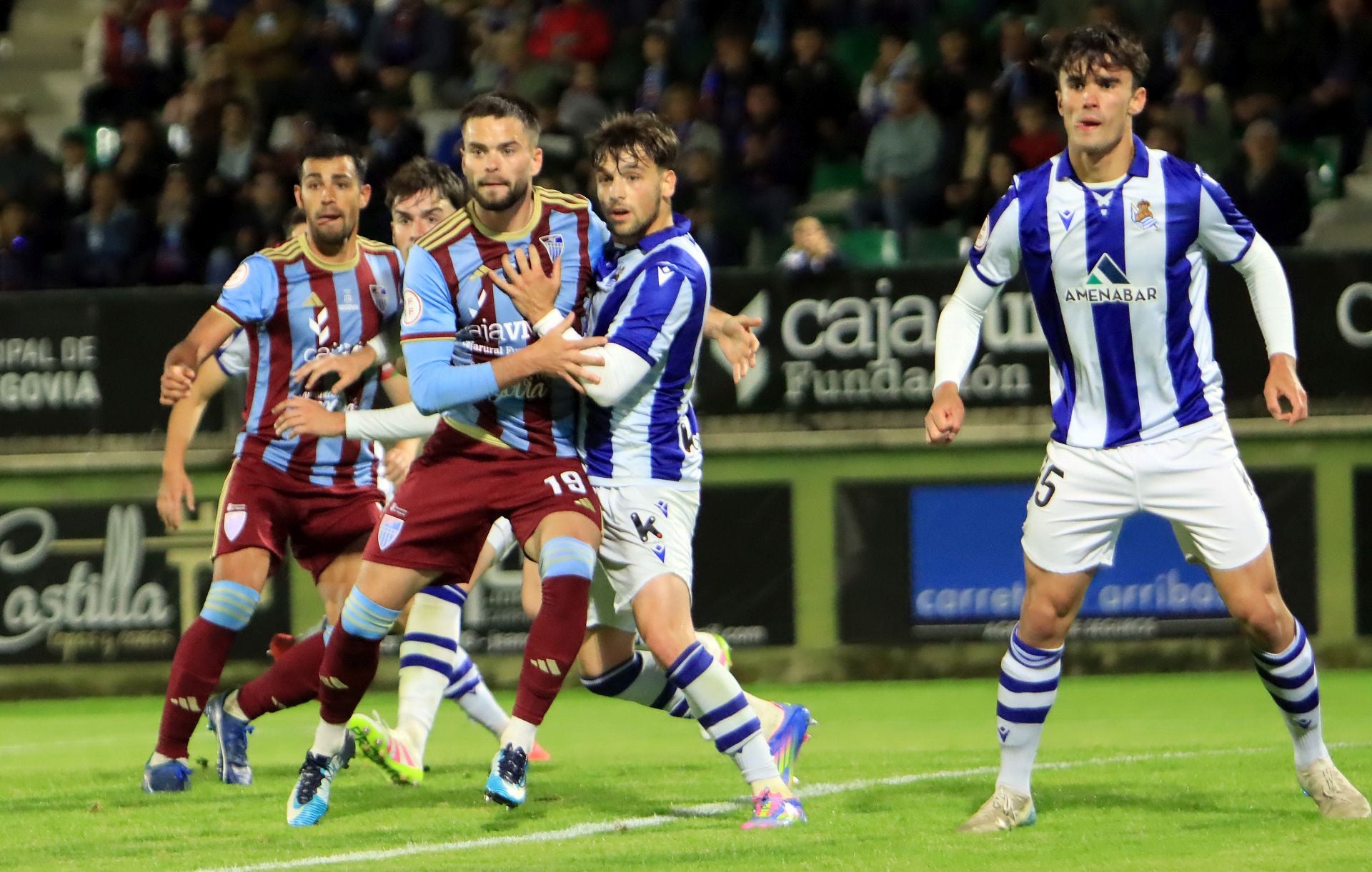 Fotos del empate entre la Segoviana y la Real Sociedad B