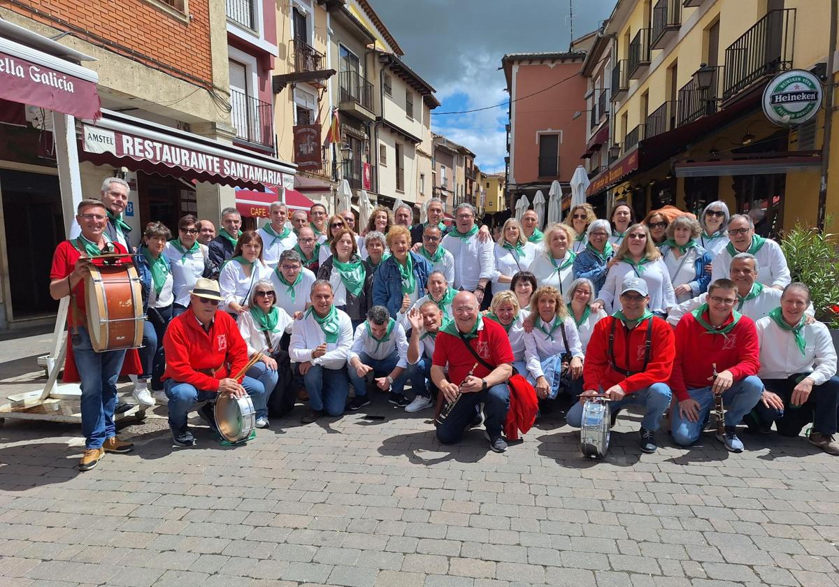 Los quintos se hicieron una foto de recuerdo.