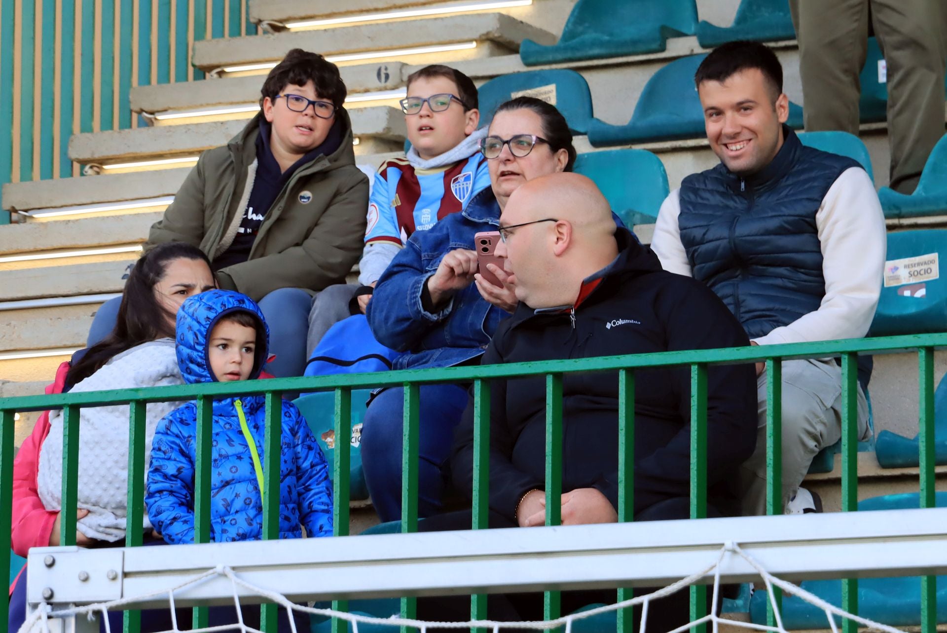 Búscate en las gradas de La Albuera en el Segoviana vs Real Sociedad B