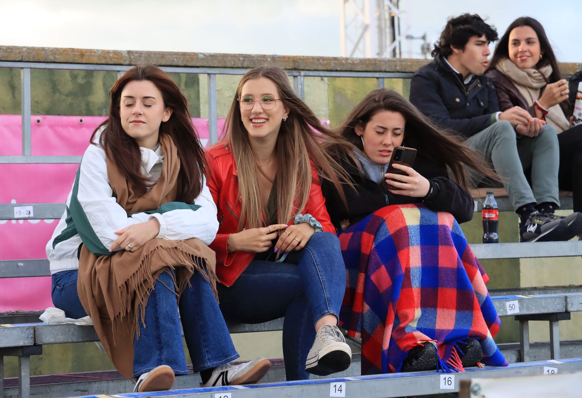 Búscate en las gradas de La Albuera en el Segoviana vs Real Sociedad B
