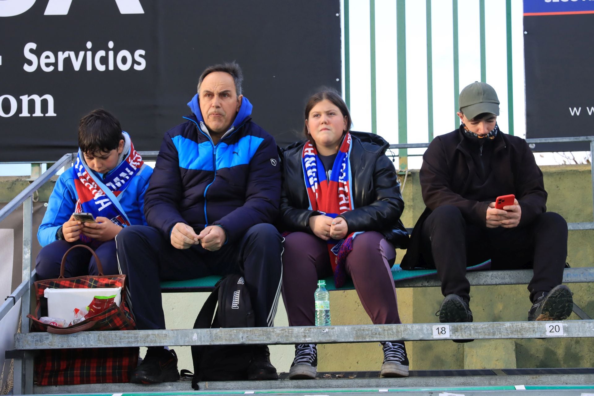 Búscate en las gradas de La Albuera en el Segoviana vs Real Sociedad B