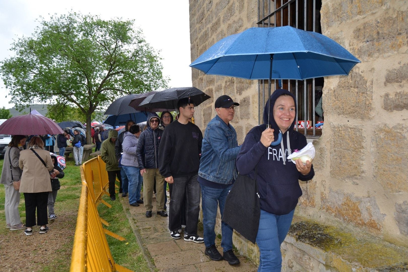 Todos en la ermita de Torre Marte en Astudillo