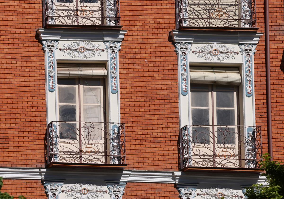 Imagen principal - El edificio vecino del «formidable» refugio antiaéreo de la calle Muro