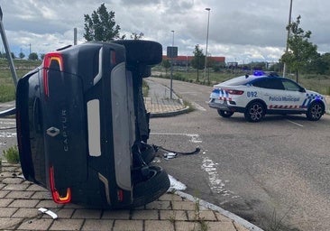Dos heridos al colisionar dos turismos en Valladolid tras saltarse uno un stop