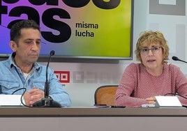 El secretario general saliente de Comisiones Obreras, Vicente Andrés, junto a la candidata a sustituirle, Ana Fernández de los Muros.