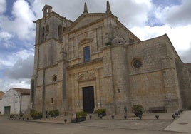 Parte exterior de la iglesia de Nuestra Señora de la Asunción.