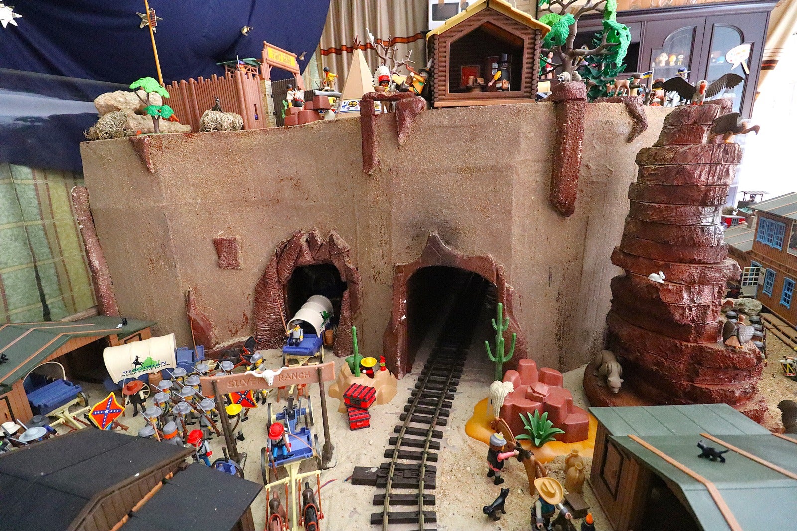 El universo del wéstern llega a Rioseco en forma de Playmobil