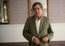 José María Viteri, en el Salón de los Espejos del Teatro Calderón.