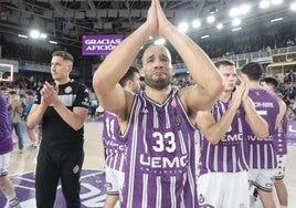 Mike Torres agradece, entre lágrimas, el apoyo de la afición.