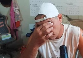Frank Cuesta rompe a llorar durante su intervención.