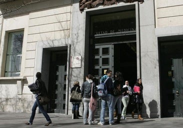 La UVA trabaja en la memoria del nuevo grado de Farmacia para presentarla en septiembre