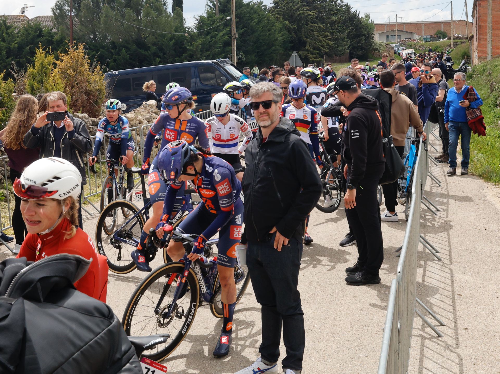 Así ha sido la llegada de La Vuelta Femenina a Baltanás