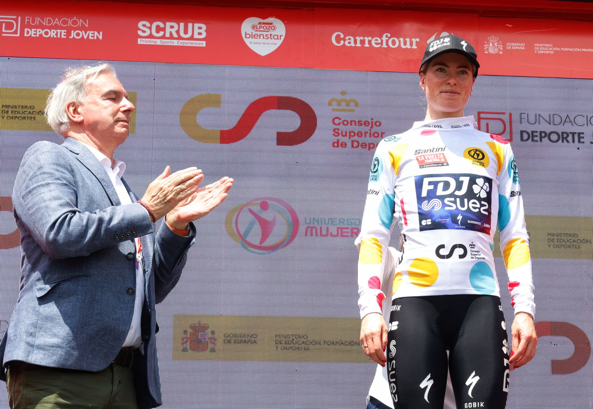 Así ha sido la llegada de La Vuelta Femenina a Baltanás