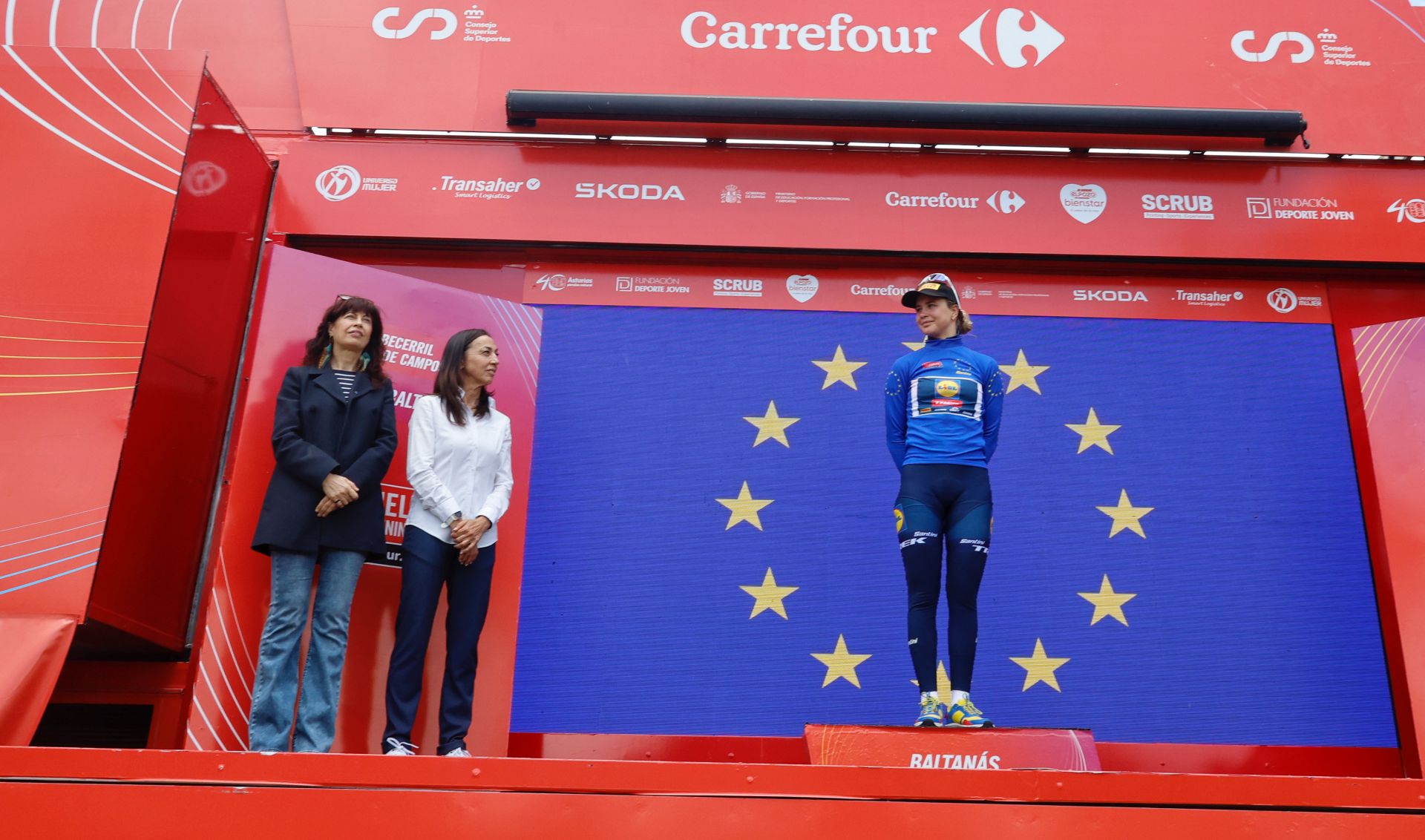 Así ha sido la llegada de La Vuelta Femenina a Baltanás