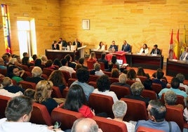 Corporación municipal de La Granja en la primera toma de posesión del actual alcalde, Samuel Alonso.