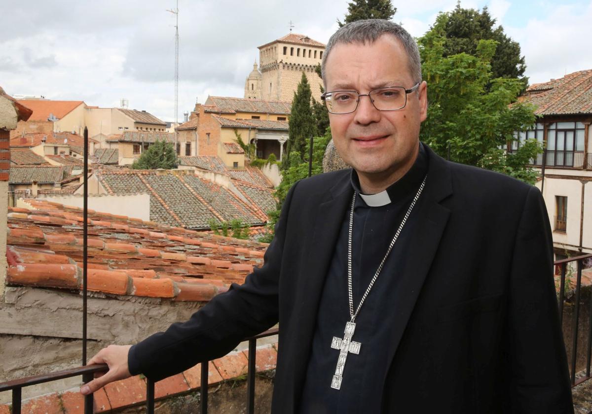 «Habrá menos sacerdotes y deberá cambiar el modelo de acompañamiento»