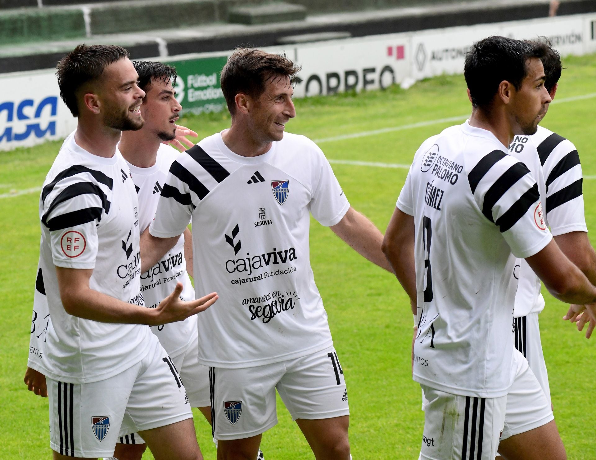 Fotos del partido entre el Sestao y la Segoviana