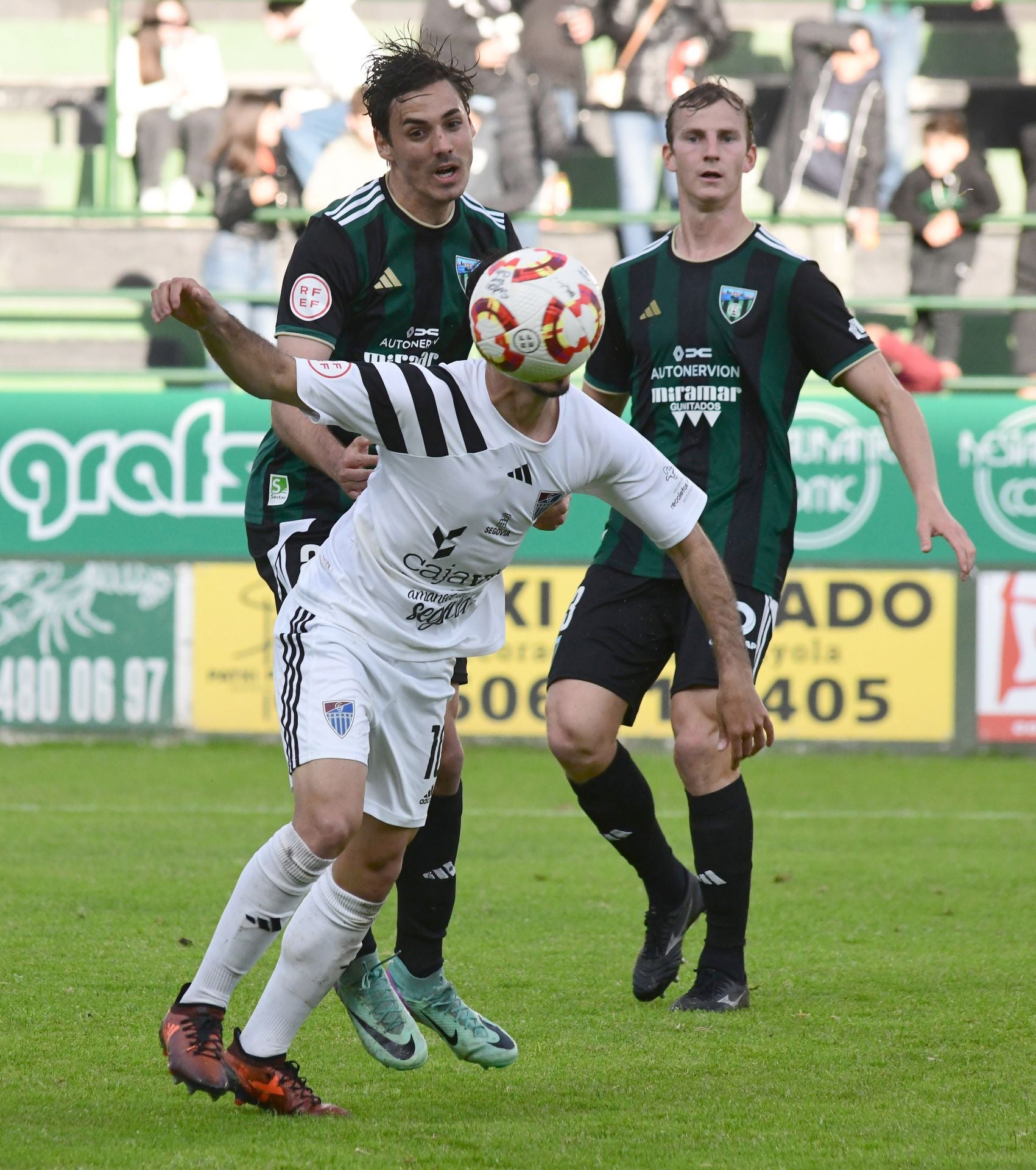 Fotos del partido entre el Sestao y la Segoviana