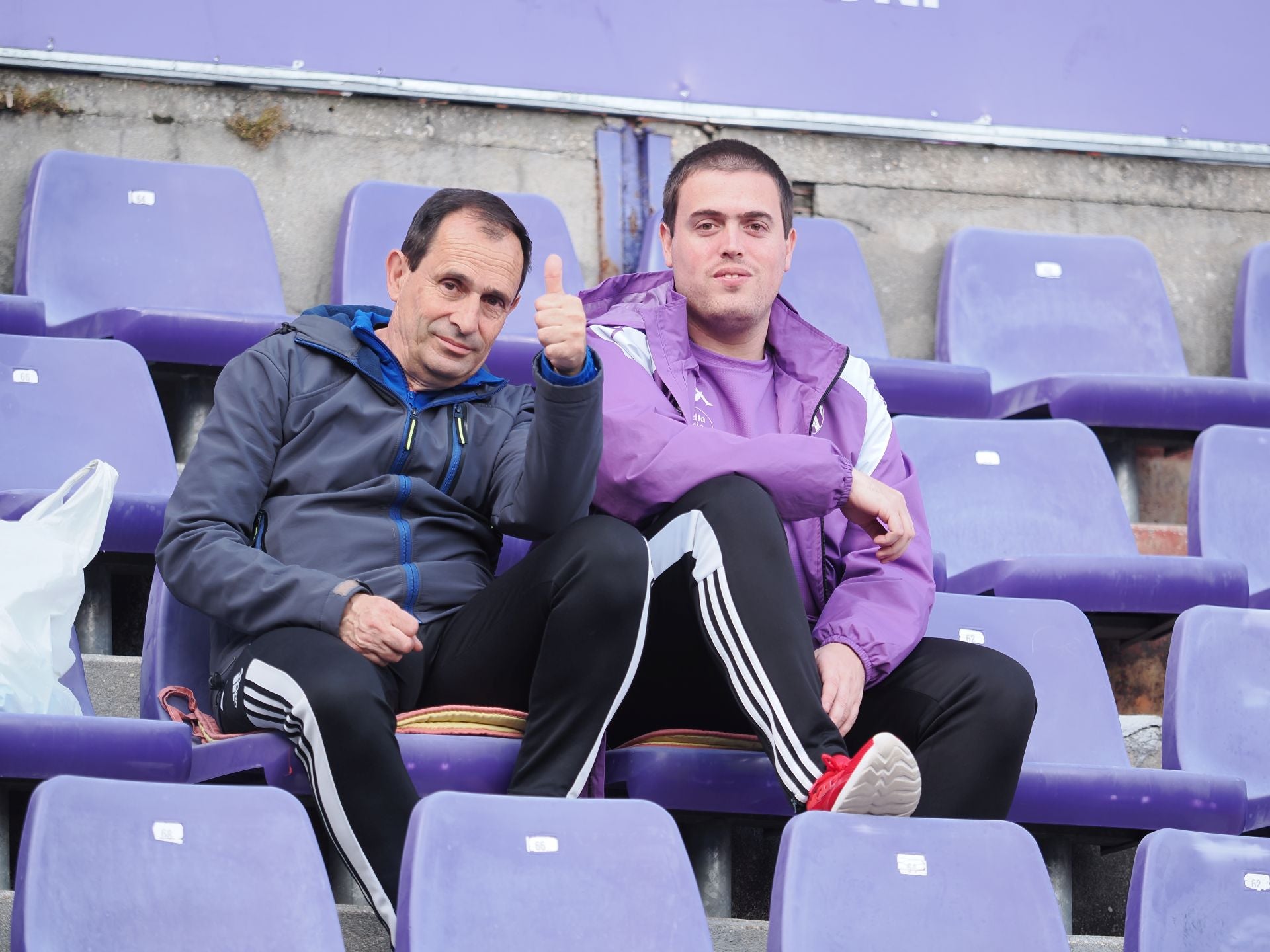 Búscate en la grada del Real Valladolid - Girona (1/3)