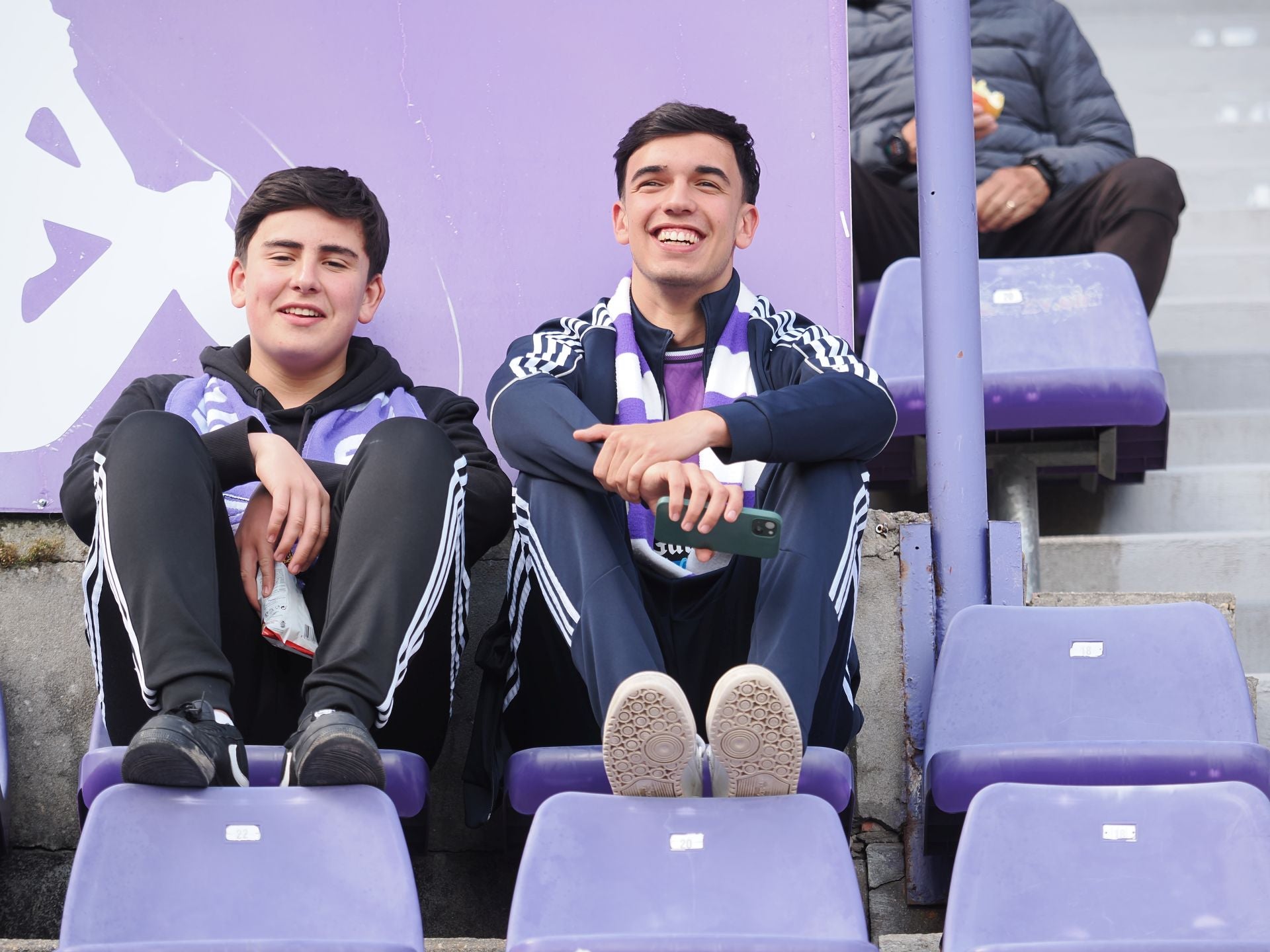 Búscate en la grada del Real Valladolid - Girona (1/3)