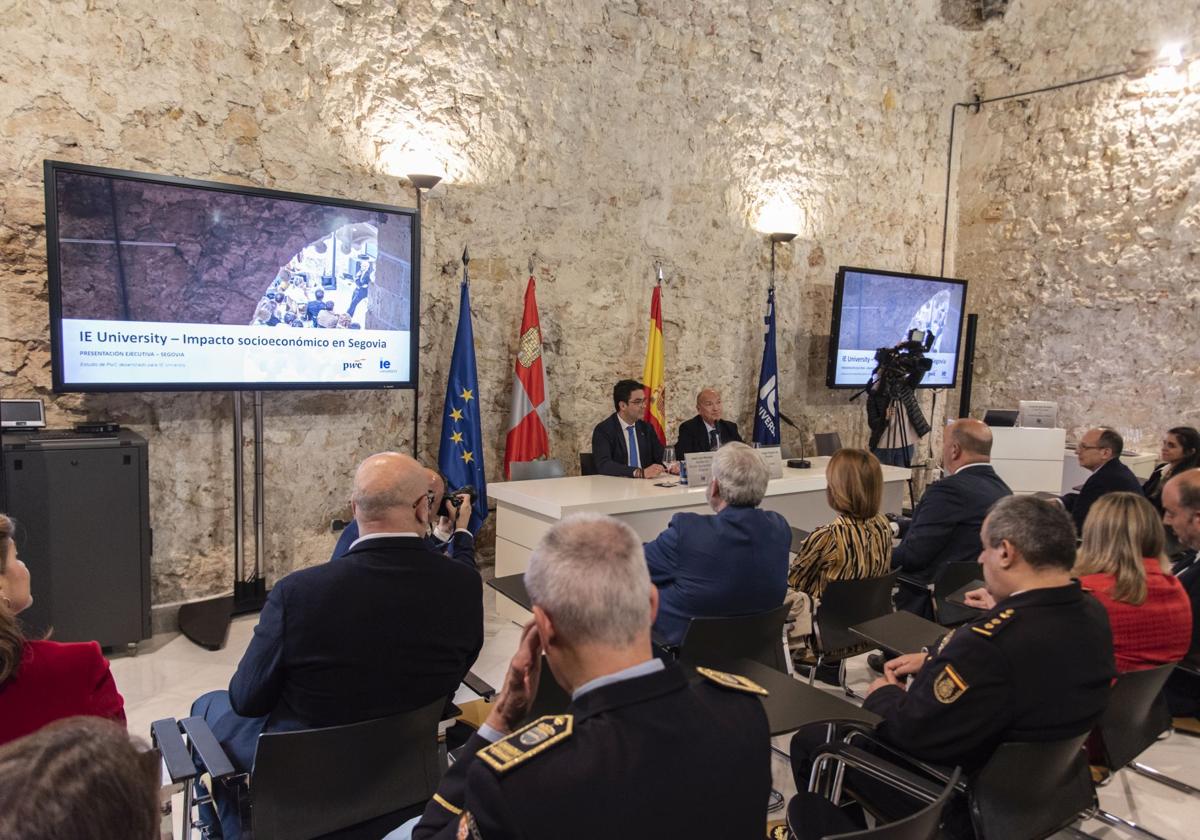 Acto de presentación del Informe de impacto socioeconómico de IE University en Segovia.