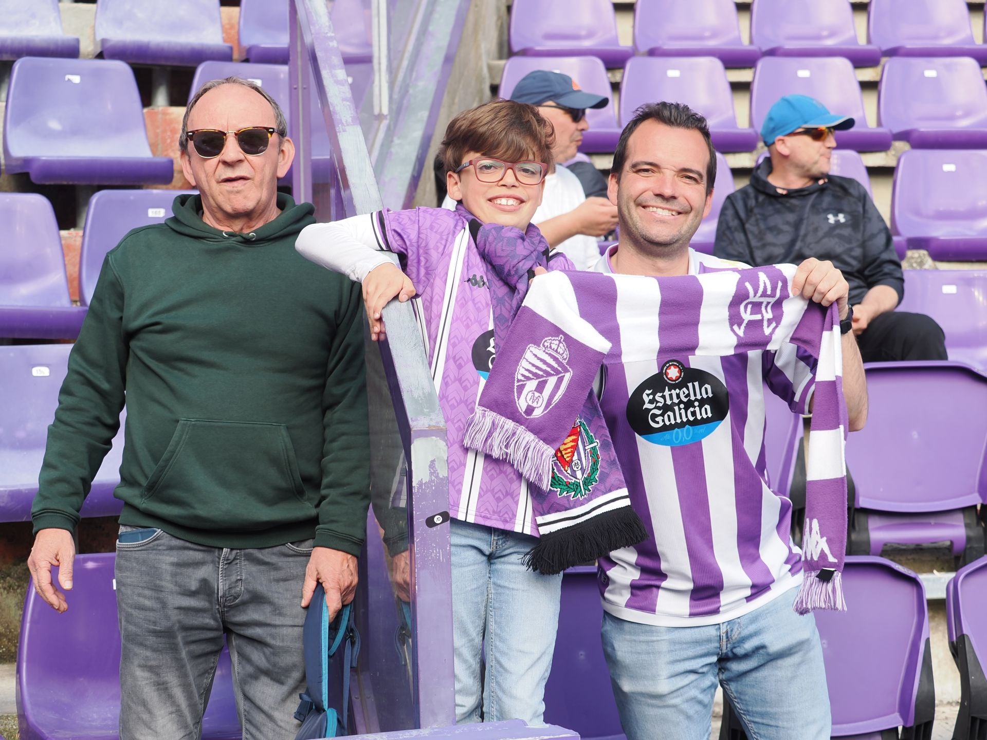 Búscate en la grada del Real Valladolid - Girona (1/3)