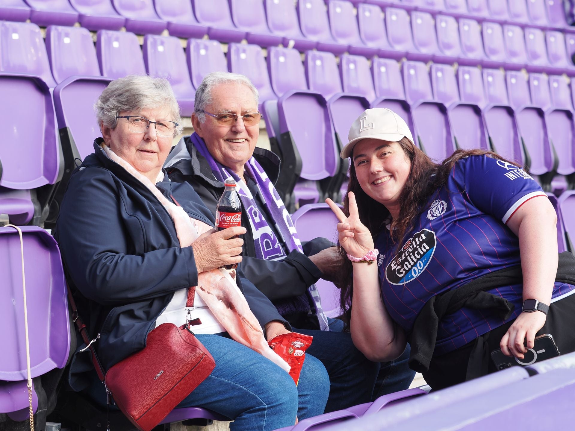 Búscate en la grada del Real Valladolid - Girona (1/3)
