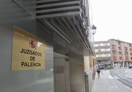 Sede judicial de la calle Menéndez Pelayo, en el antiguo edificio del Banco de España.