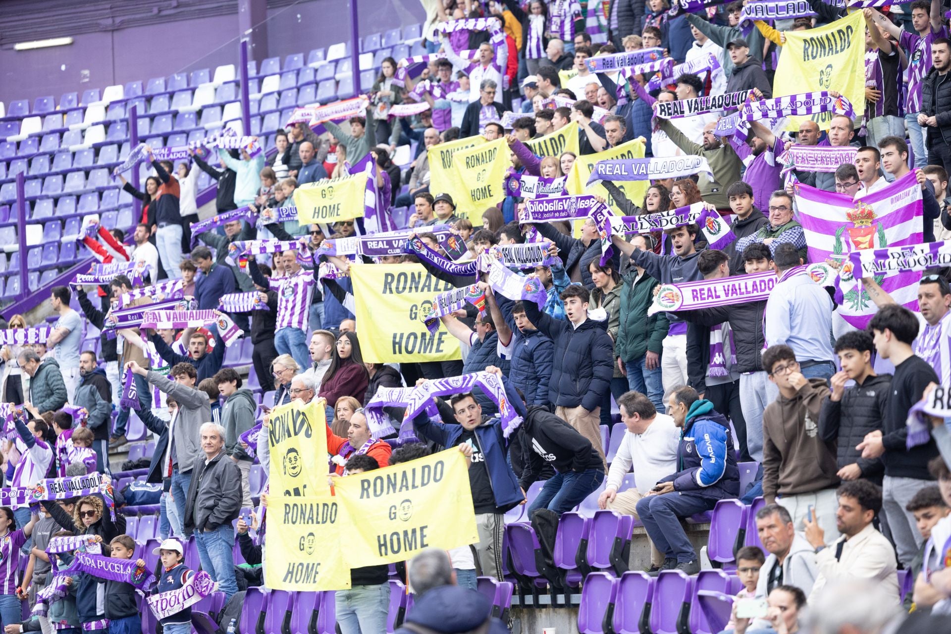 La derrota del Real Valladolid ante el Girona, en imágenes