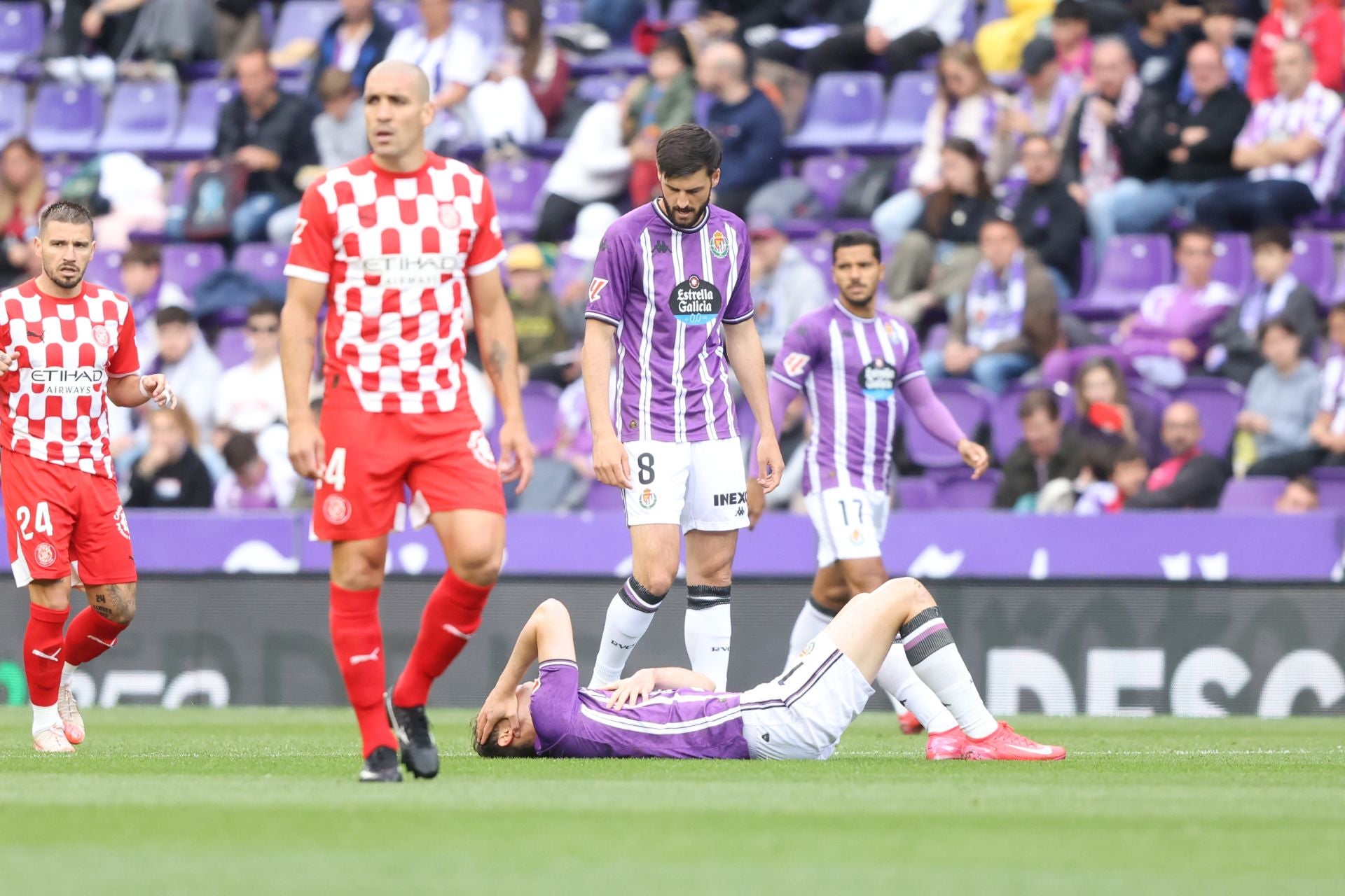 La derrota del Real Valladolid ante el Girona, en imágenes